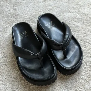 Lita by Ciara • Black Leather Puffy Platform Lug Sole Sandals Size 6