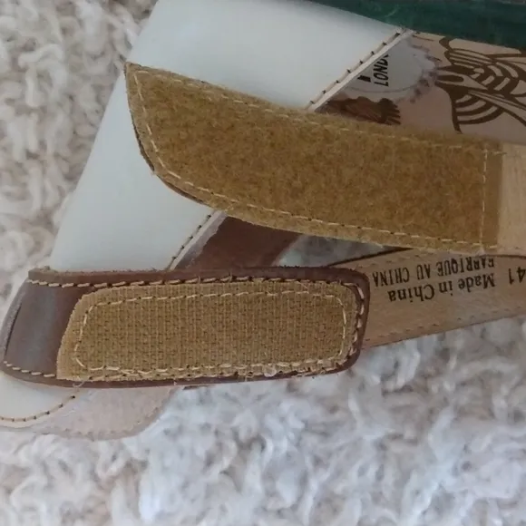 London Fly Wedged Shoes