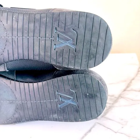 Louis Vuitton Rare Stardust Trainer Sneakers BlackSuede