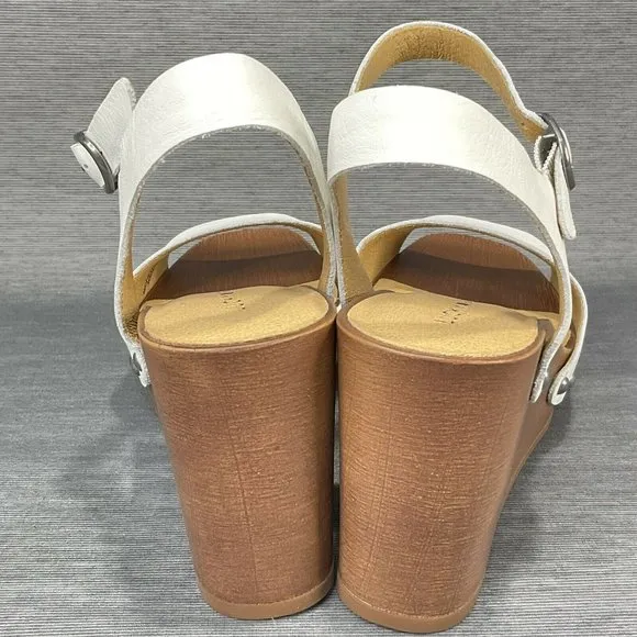 Lucky Brand Shoes Womens Sz 6 Zashti White Angora Vegan Leather Wedge Sandal New