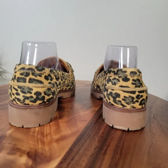 Lucky Brand Tamio Leopard Print Suede Flat Loafer in Inca Gold Size 7.5