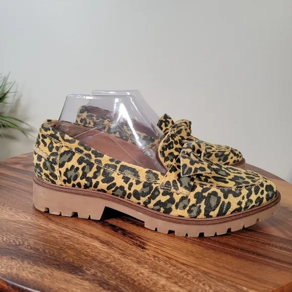 Lucky Brand Tamio Leopard Print Suede Flat Loafer in Inca Gold Size 7.5