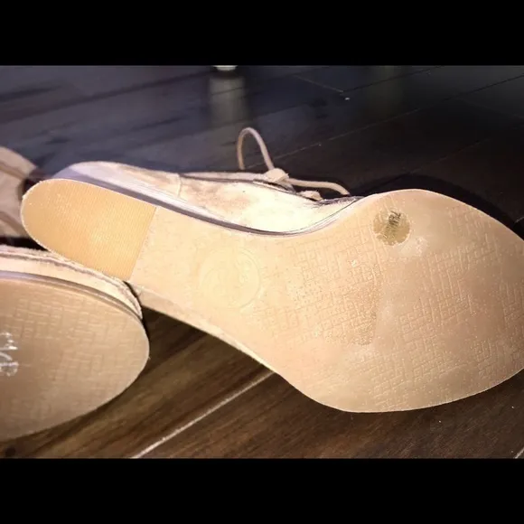LUCKY BRAND Yaney Suede‎ Bootie NEW No Box …