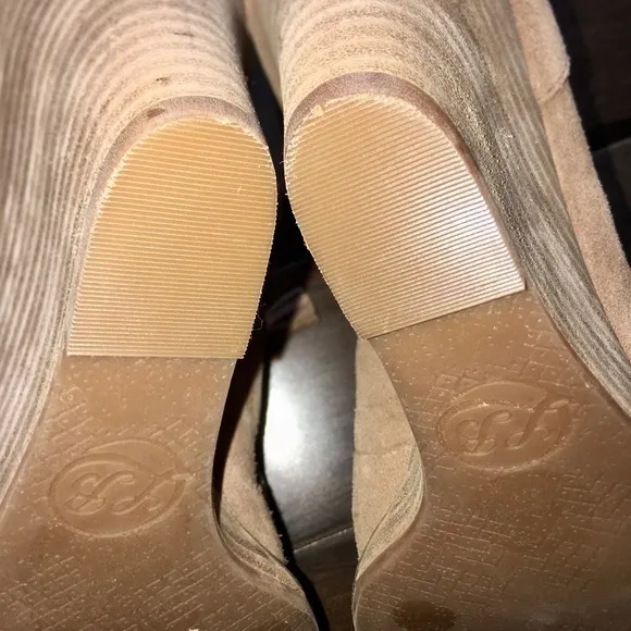 LUCKY BRAND Yaney Suede‎ Bootie NEW No Box …