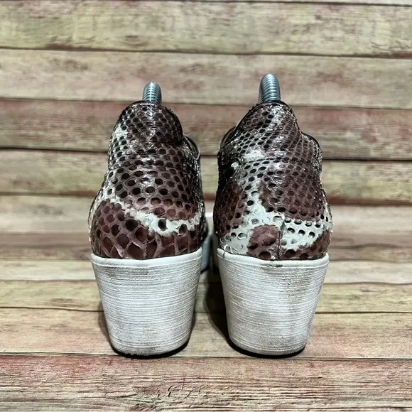 Lukure Snake Skin Wedge Shoes