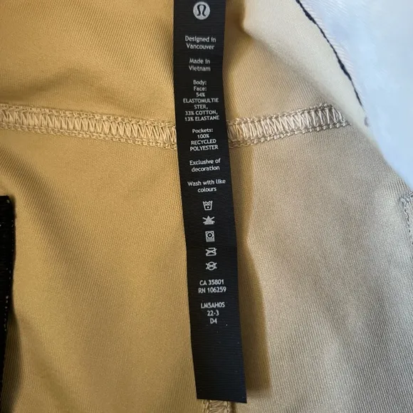 Lululemon Men’s 34 Beige Pants