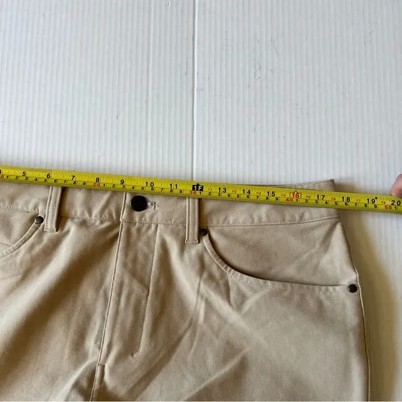 Lululemon Men’s 34 Beige Pants