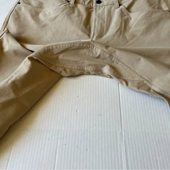 Lululemon Men’s 34 Beige Pants