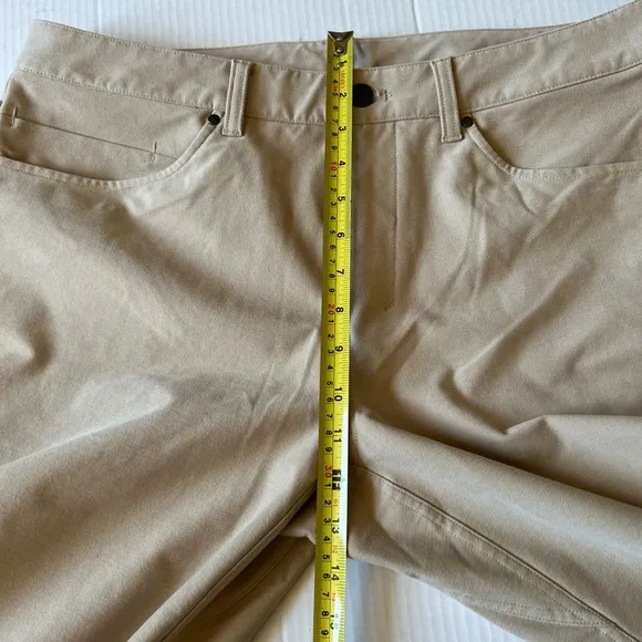 Lululemon Men’s 34 Beige Pants