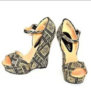 Madden girl black 5 1/2&quot; tribal aztec wedge platform Attitude women's shoes