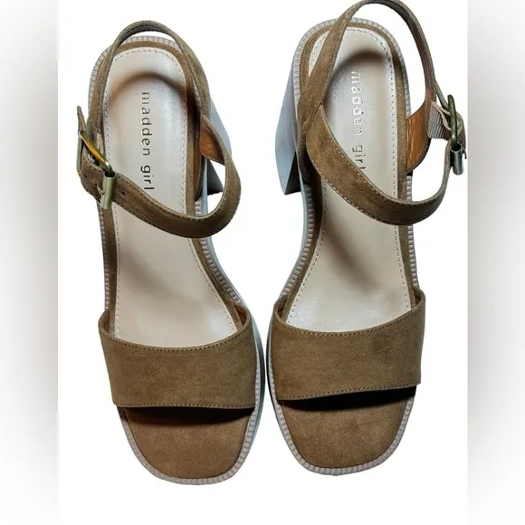 Madden Girl Goldie Platform Sandals Size 9.5