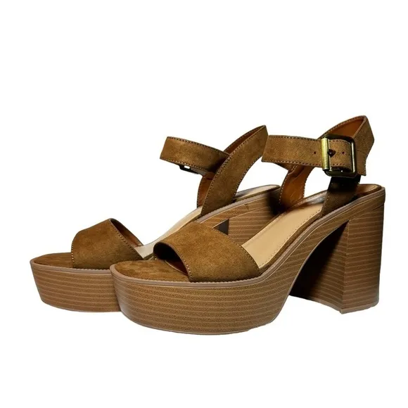 Madden Girl Goldie Platform Sandals Size 9.5