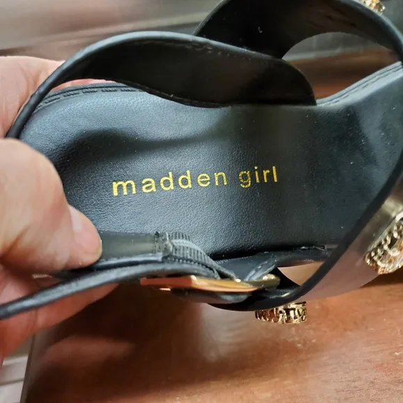 Madden Girl Storrm Black Platform Jeweled Heel Sandals 7.5 M