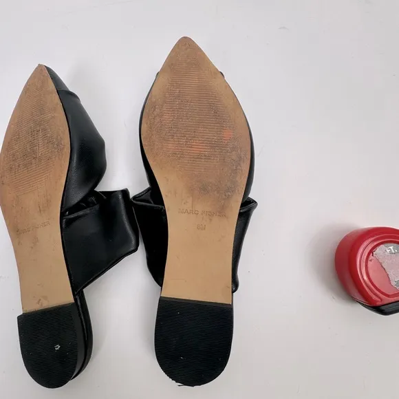 Marc Fischer Size 8 Women’s double twist black leather shoes