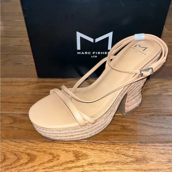 Marc Fisher LTD Medium Natural Fetch Espadrilles Platform Sandals Women’s 9.5