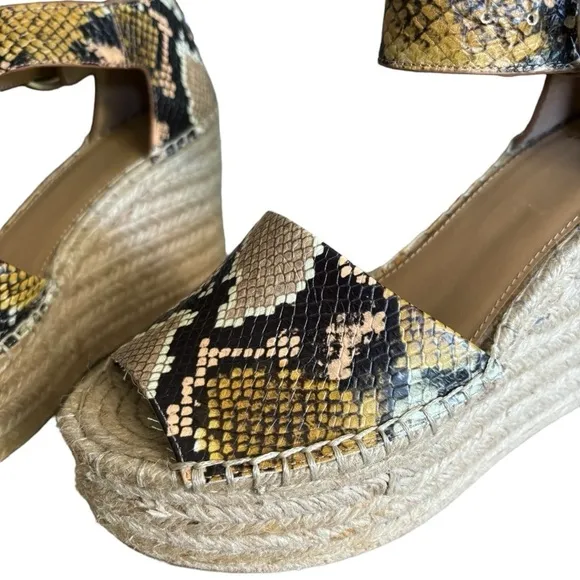 Marc Fisher MLALIDAS Leather Sandals Size 8.5 Open Toe Wedge with Ankle Strap