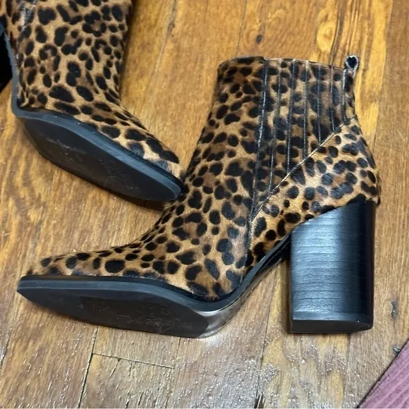 Marc Fisher new no box real fur ankle boots size 6.5