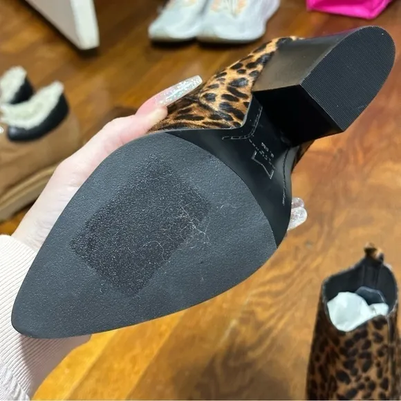 Marc Fisher new no box real fur ankle boots size 6.5