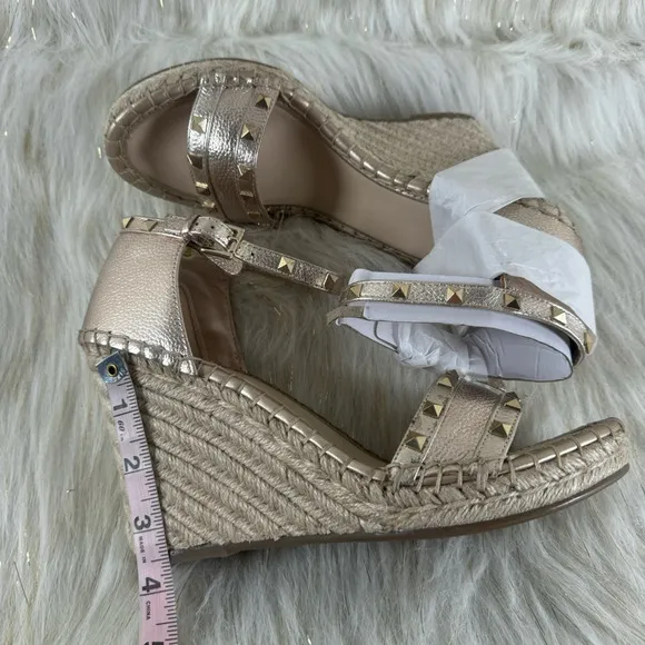 Marc Fisher Womens Kegen Espadrilles Sandals Beige Metallic Studded 10 M New