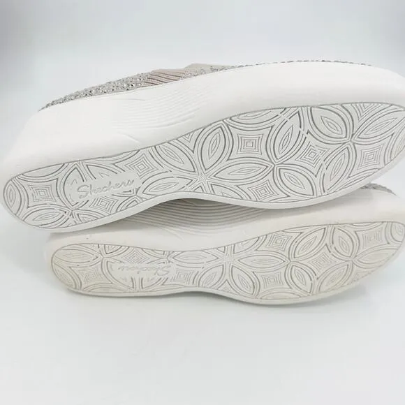 Martha Stewart x Skechers Collab Pier Lite Reflection Wedge Knit Shoe Size 6.5