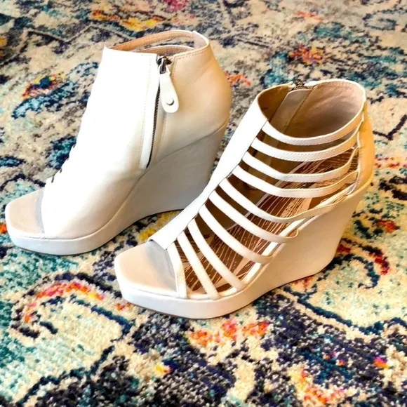 MATIKO High White Wedge Caged Sandals