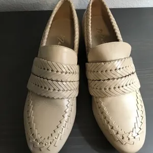 Matisse natural leather women shoes, size 9