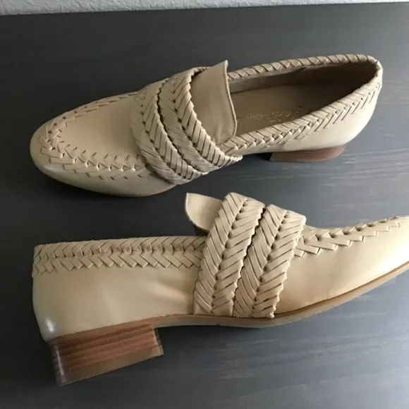 Matisse natural leather women shoes, size 9
