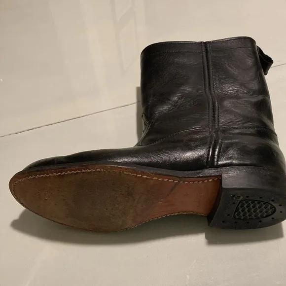 Men’s 10.5 inch tall leather bootsSize 10 1/2