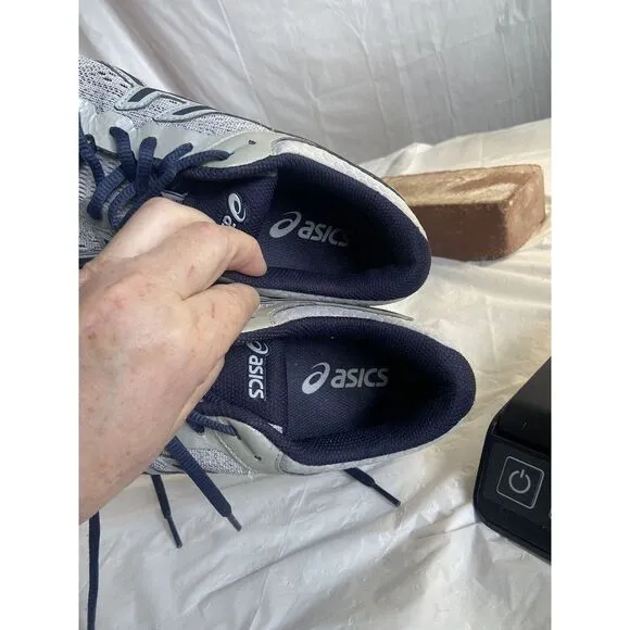 Men's Asics GT-1000 6 Running Shoes- Gray/Navy- Size‎ 9.5-Excellent Condition