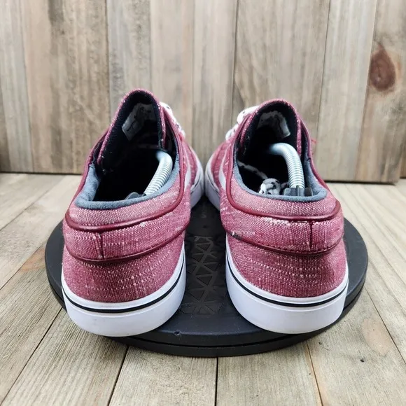 Mens Nike SB Stefan Janoski size 9 Red Low Top Athletic Skateboarding Shoes