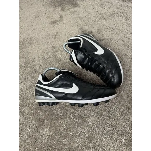 Mens NIKE TIEMPO MYSTIC II FG‎ Soccer Football Cleats Boots Black, Size US 7