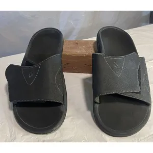 Men's Olukai Nalu Slide Sandals- All Black Adjustable Strap-Size 13-Very Nice