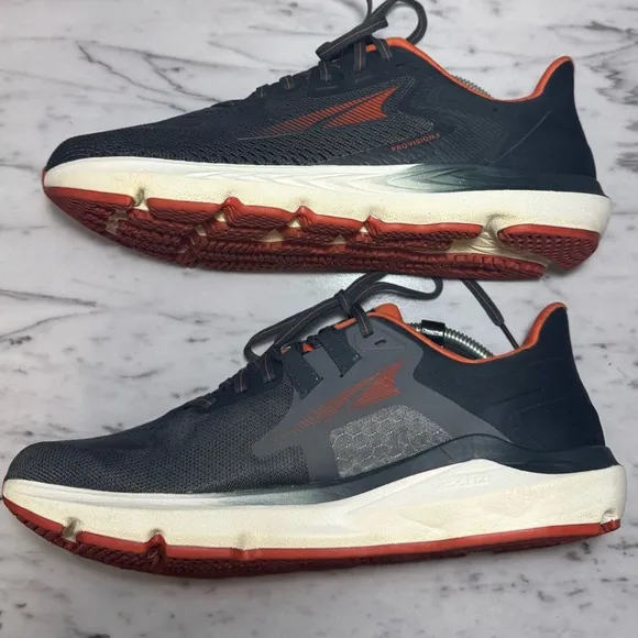 Men’s Size 10.5 Altra Provision 6 Athletic Running Shoes Black and Orange Casual