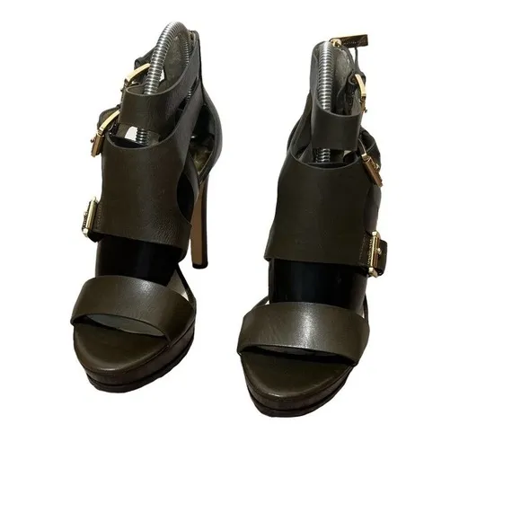 Michael Kors Size 7 Lucinda Back Zip Green Platform Sandals
