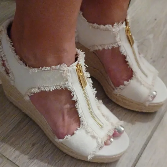 Michael Kors Women's Berkley Wedge Sandals Cream Color Fringed Denim NEW