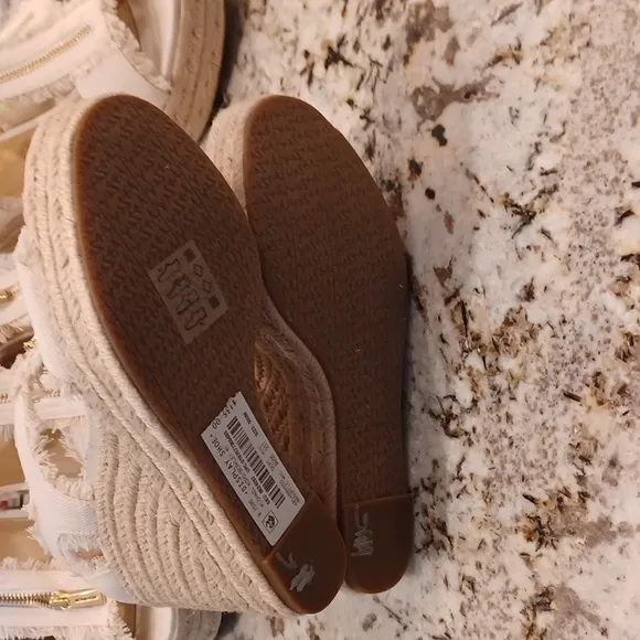 Michael Kors Women's Berkley Wedge Sandals Cream Color Fringed Denim NEW