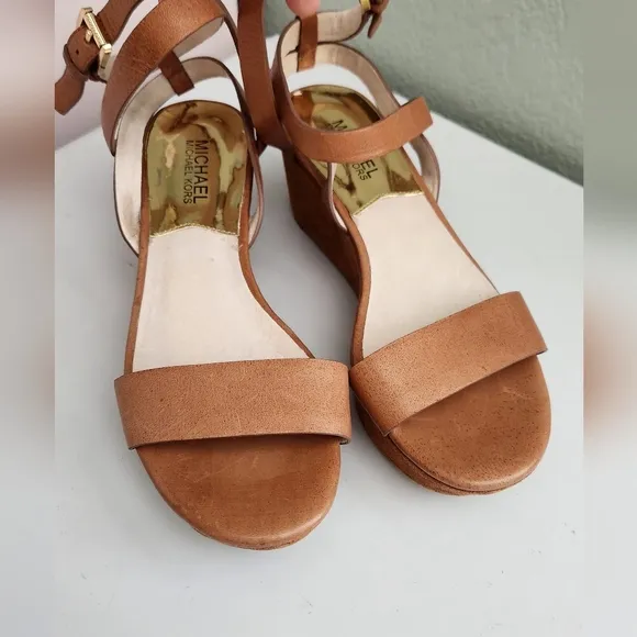 🌸Michael Kors Women's Brown Wedge Sandals 6.5