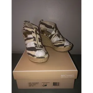 MICHAEL MICHAEL KORS Womens Tiger Platform Damita Wedge Espadrille Shoes 6 M