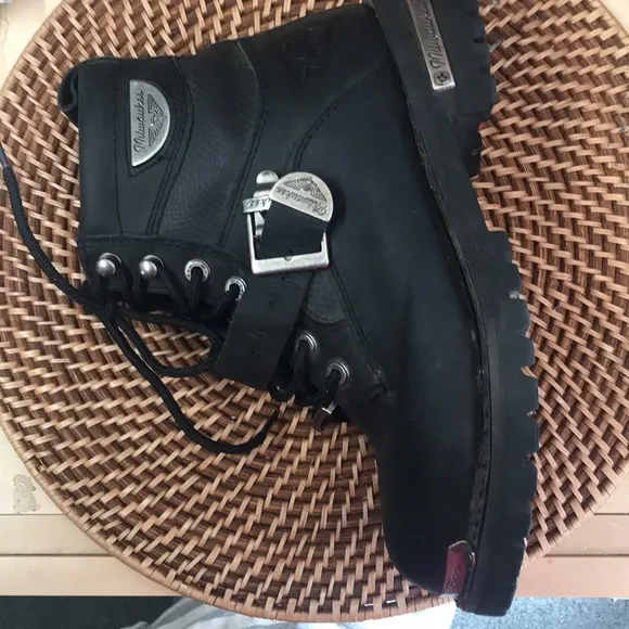 Milwaukee motor cycle boots for men