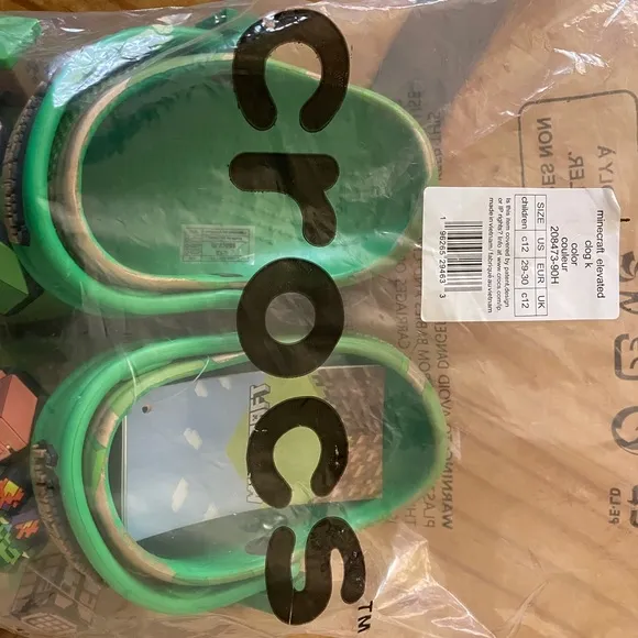 Minecraft CROCS with Charms!