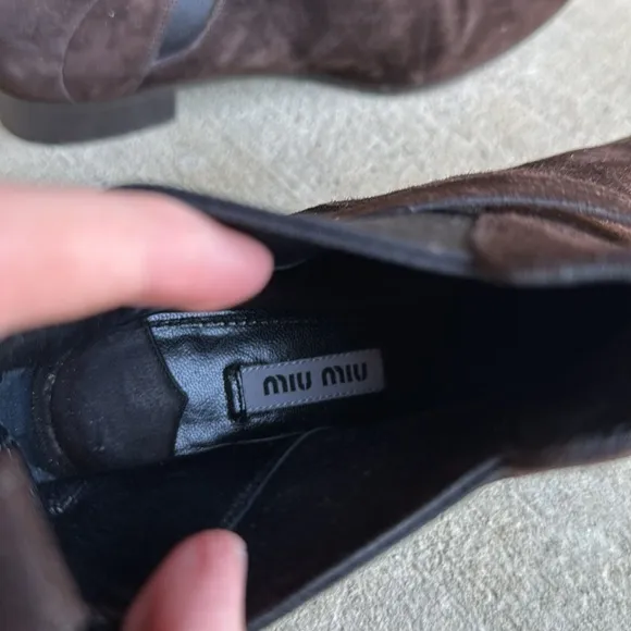 Miu Miu womens 39.5 9.5 brown suede leather point toe ankle bootie shoes EUC