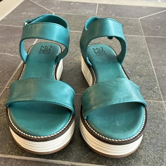 Miz Mooz Vice Platform Marine Leather Size 40 (US 9-9.5)