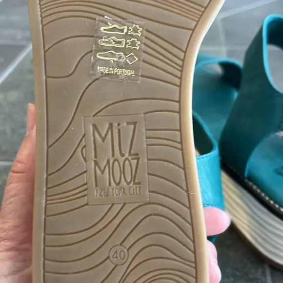 Miz Mooz Vice Platform Marine Leather Size 40 (US 9-9.5)