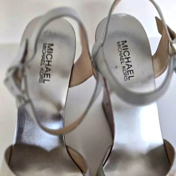 MK AMBER metallic silver wedge strappy shoes 10M