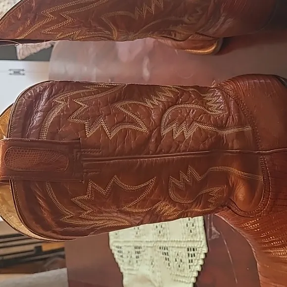 Montana Manufacturea 1815 Cowboy Boots.  Brown Size 10.5 D Men's.