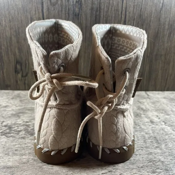 MUK LUKS Cable Knit Boots Hoboken Blush Women’s Size 9