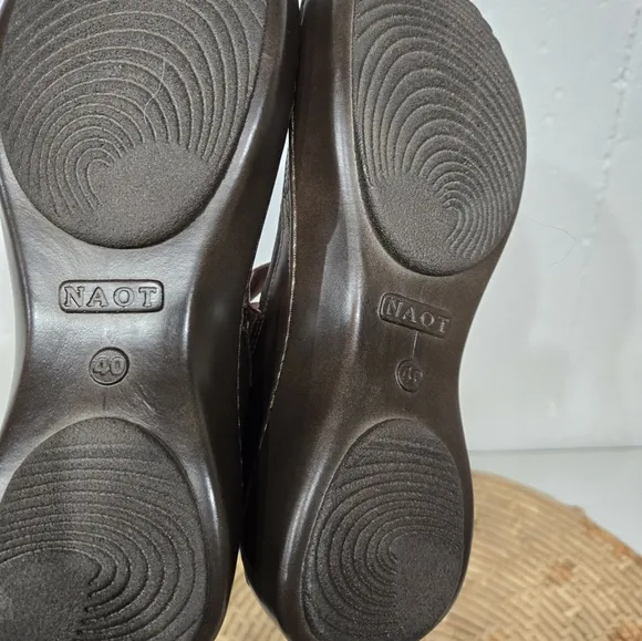 Naot Kirei Brown Leather Chunky Mary Jane Flats 9