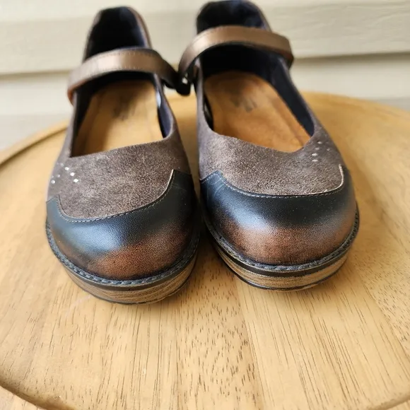 Naot Volcan brown sincere leather Mary Jane shoes size 37