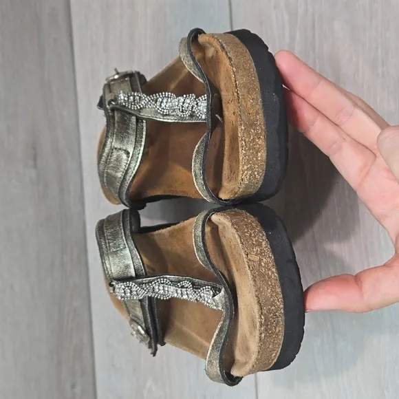 Naot Women Leather Strappy Wedge Sandals shoes sz 41/10