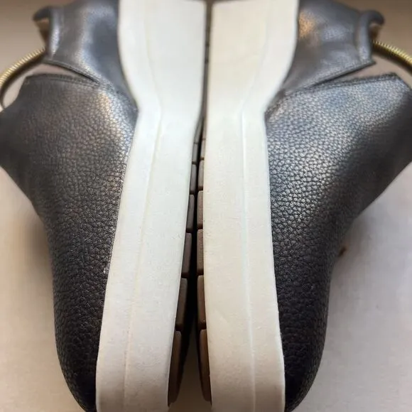 Naturalizer Sierra Metallic Bronze Faux Leather Slip On Sneaker Women’s 10 M
